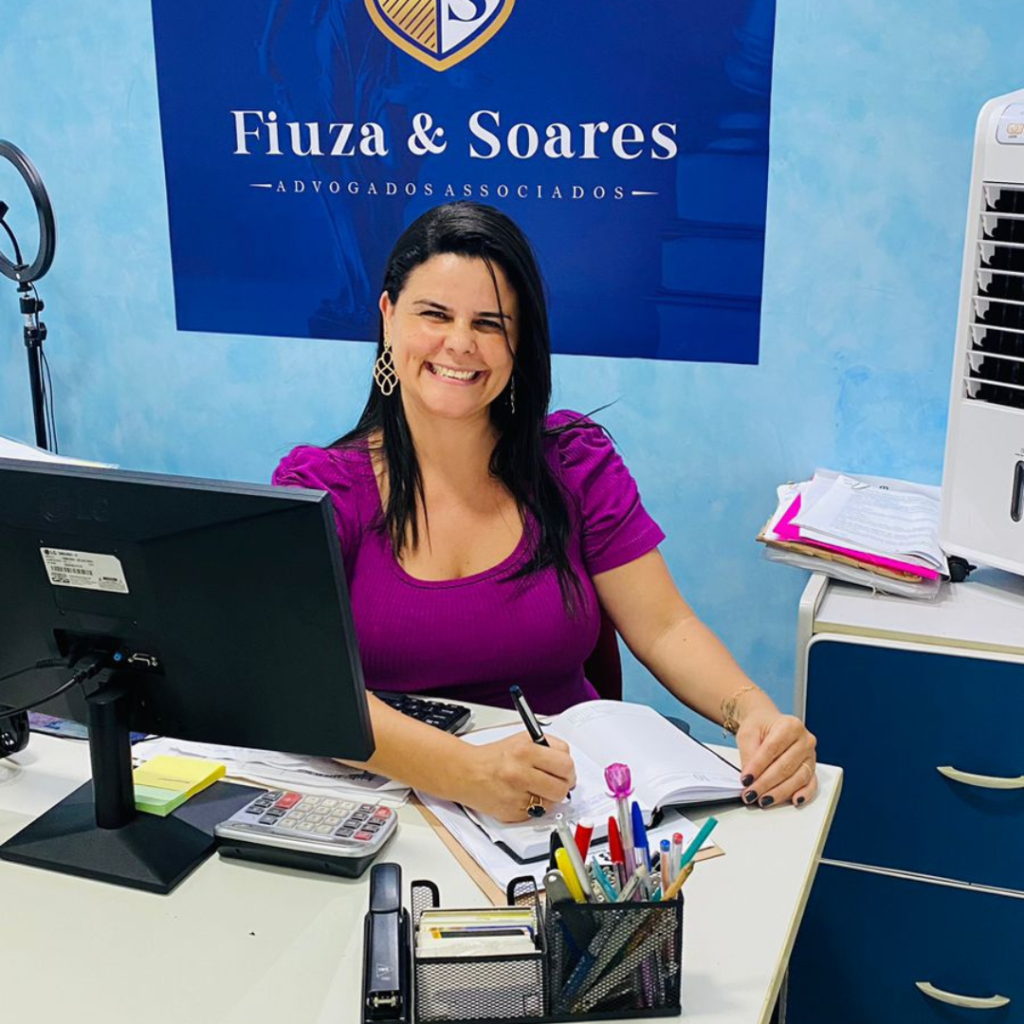 Advogada Trabalhista Luciana MG